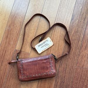 🤎💛 NEW!! 💛🤎 Brown Leather Studded Crossbody Bag